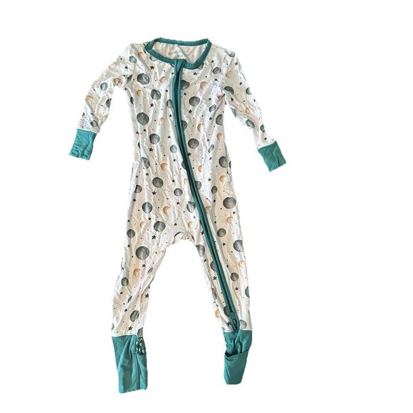 Posh Peanut Bamboo Zippy 12-18 Months Boys Space Planet Green One Piece Footie - Picture 1 of 5